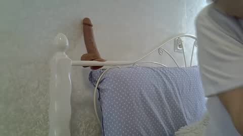 Snapshot of beatricetender chatting on 02/25/25, 06:58 BeatriceTender online show from 02/25/25, 06:58