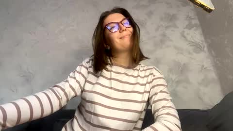 BeatriceTender online show from 11/17/25, 10:54