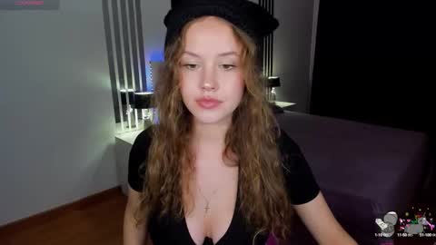 BeatriceWild online show from 10/09/25, 11:41