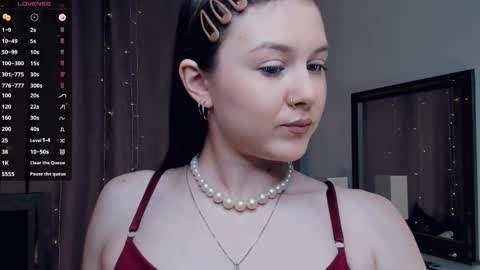 Beatrix or Triss3 online show from 09/23/25, 06:38