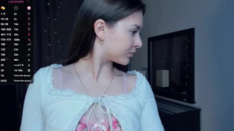 Beatrix or Triss3 online show from 09/24/25, 06:17