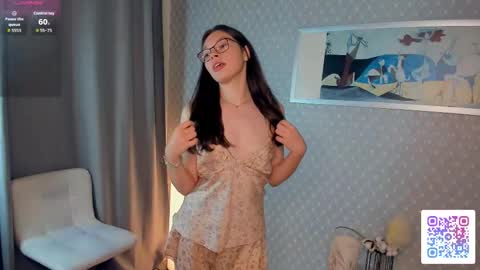 Beatrix or Triss3 online show from 09/24/25, 07:28