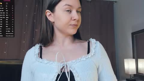 Beatrix or Triss3 online show from 10/02/25, 07:26