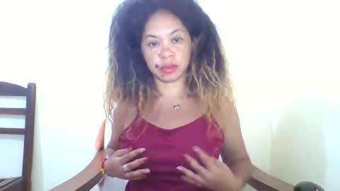 Snapshot of beaute_choco chatting on 11/25/25, 07:08 Eva online show from 11/25/25, 07:08