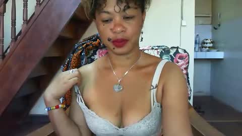 Snapshot of beaute_choco chatting on 02/19/26, 09:05 Eva online show from 02/19/26, 09:05