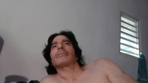 Snapshot of beautifukk chatting on 01/05/25, 08:52 beautifukk online show from 01/05/25, 08:52