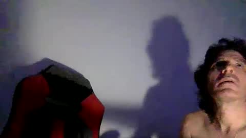 Snapshot of beautifukk chatting on 01/12/25, 08:04 beautifukk online show from 01/12/25, 08:04