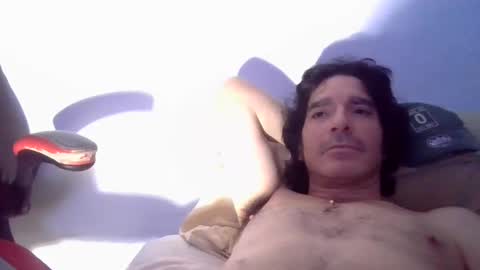 Snapshot of beautifukk chatting on 01/12/25, 10:33 beautifukk online show from 01/12/25, 10:33