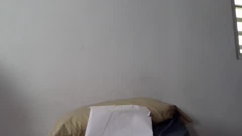 Snapshot of beautifukk chatting on 01/14/25, 06:17 beautifukk online show from 01/14/25, 06:17