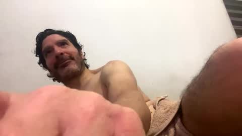 Snapshot of beautifukk chatting on 09/29/25, 05:01 beautifukk online show from 09/29/25, 05:01