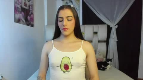 Valeria online show from 06/10/26, 01:17