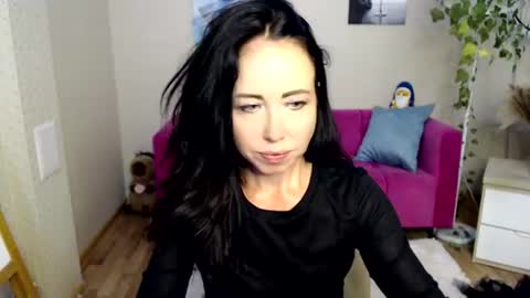 beautiful_moon7 online show from 07/28/26, 06:20
