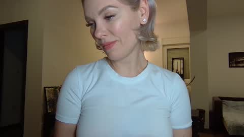 Beautifulkollette online show from 12/28/24, 08:47