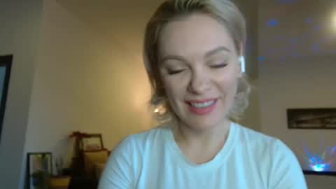 Beautifulkollette online show from 01/08/25, 11:32