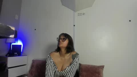 maria online show from 02/03/26, 07:19
