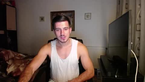 Mia and Jake online show from 10/06/25, 09:56