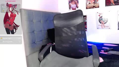 Snapshot of beauty_lana18 chatting on 05/15/26, 11:45 lana online show from 05/15/26, 11:45