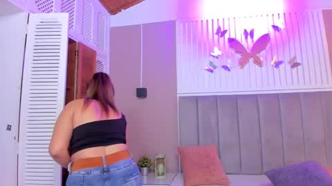 Chantall online show from 02/13/25, 02:45