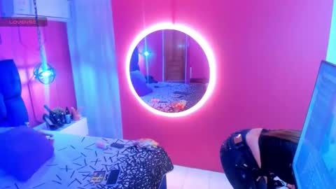 Chantall online show from 11/15/25, 11:40