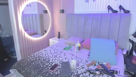 Chantall online show from 06/04/26, 03:12
