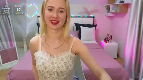 Snapshot of beauty_sashaxx chatting on 02/21/25, 11:10 beauty Sasha online show from 02/21/25, 11:10