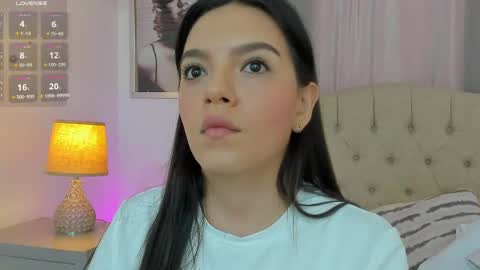 Ariana Reyes online show from 06/08/26, 01:00