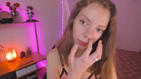 Eliise online show from 03/08/25, 02:19