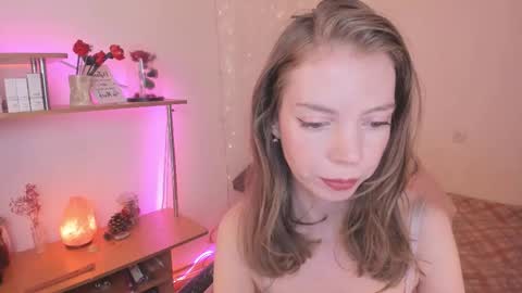 Snapshot of beautyeliise chatting on 10/03/25, 02:03 Eliise online show from 10/03/25, 02:03