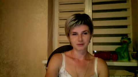 Snapshot of beautyksenia chatting on 09/23/25, 06:33 BeautyKsenia online show from 09/23/25, 06:33