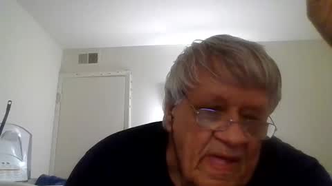 Snapshot of beautytomyeyes chatting on 01/11/25, 03:02 beautytomyeyes online show from 01/11/25, 03:02