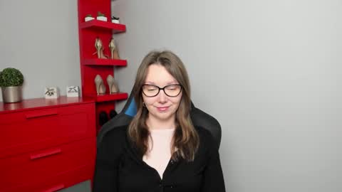 Snapshot of beautyzoexx chatting on 10/07/25, 05:37 Zoe online show from 10/07/25, 05:37