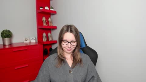 Snapshot of beautyzoexx chatting on 10/29/25, 06:48 Zoe online show from 10/29/25, 06:48