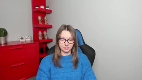 Snapshot of beautyzoexx chatting on 10/31/25, 06:47 Zoe online show from 10/31/25, 06:47