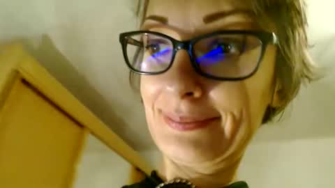 Raluca online show from 12/15/24, 07:42