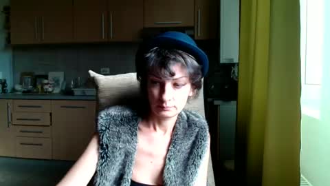 Raluca online show from 09/25/25, 01:26