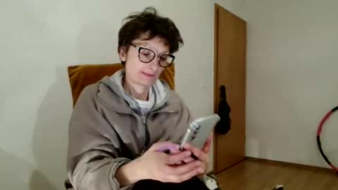 Raluca online show from 03/30/26, 08:43