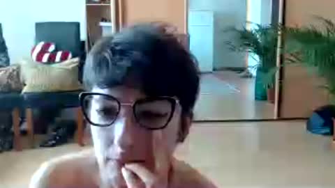 Raluca online show from 07/30/26, 11:42