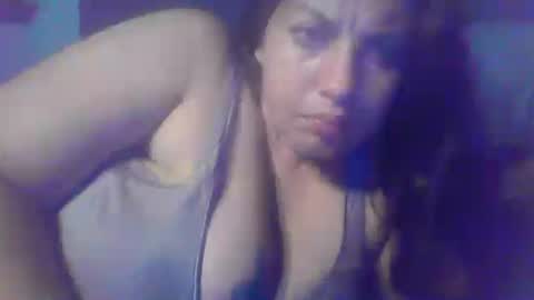 Snapshot of beccabee37 chatting on 06/18/26, 09:14 beccabee37 online show from 06/18/26, 09:14