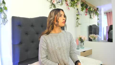 beccamilanni online show from 12/03/24, 12:59