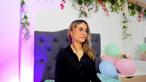 beccamilanni online show from 12/05/24, 01:06