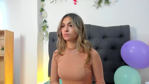 beccamilanni online show from 12/07/24, 01:29