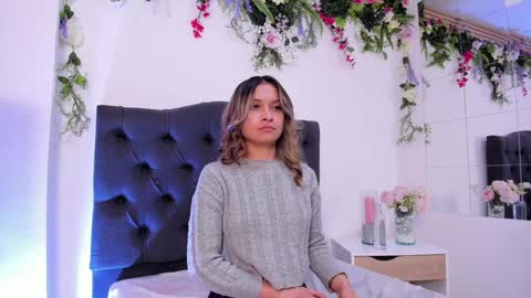 beccamilanni online show from 01/28/25, 03:46