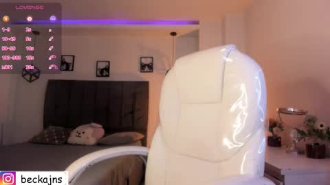 Marzhie online show from 11/08/25, 03:45