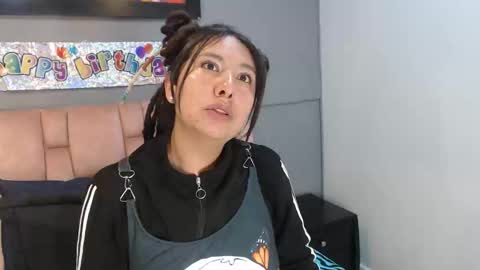 Becky online show from 11/08/25, 12:33