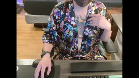 BeckyKinkg online show from 12/15/24, 11:53