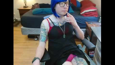BeckyKinkg online show from 01/01/25, 04:18