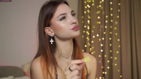 Snapshot of beckymadsons chatting on 10/28/25, 03:14 Melissa online show from 10/28/25, 03:14