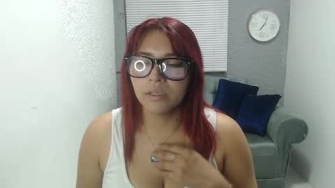 Snapshot of beckysexyhot69 chatting on 06/03/26, 03:28 beckysexyhot69 online show from 06/03/26, 03:28