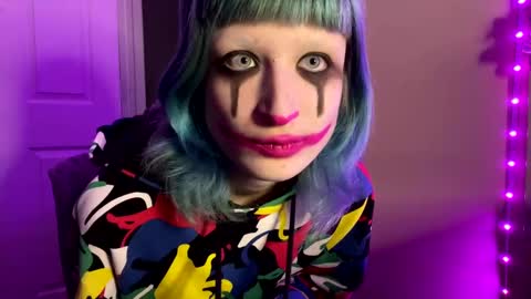 Beckytheclown online show from 12/11/24, 08:04
