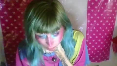 Beckytheclown online show from 09/19/25, 12:23